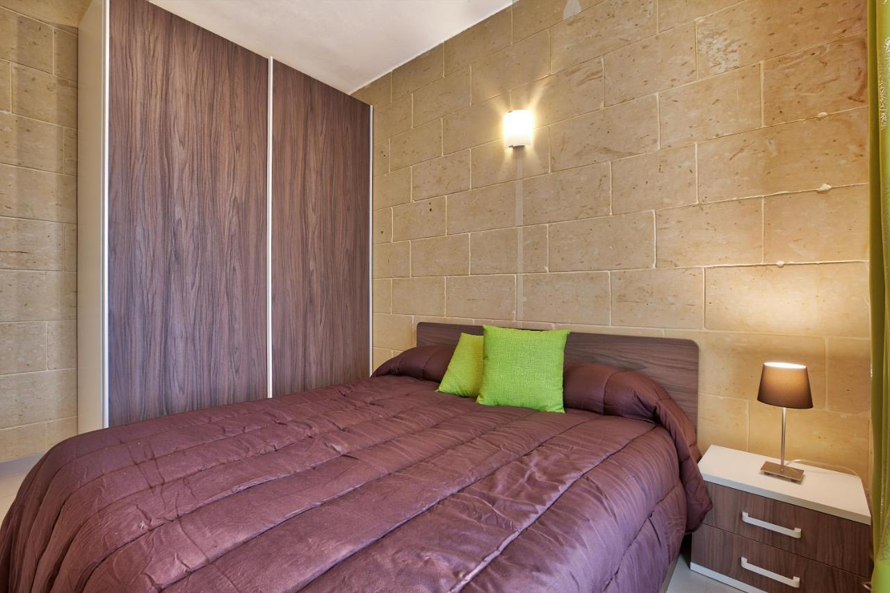 Summer Fields Penthouse With Amazing Views Apartment Sannat Exterior photo
