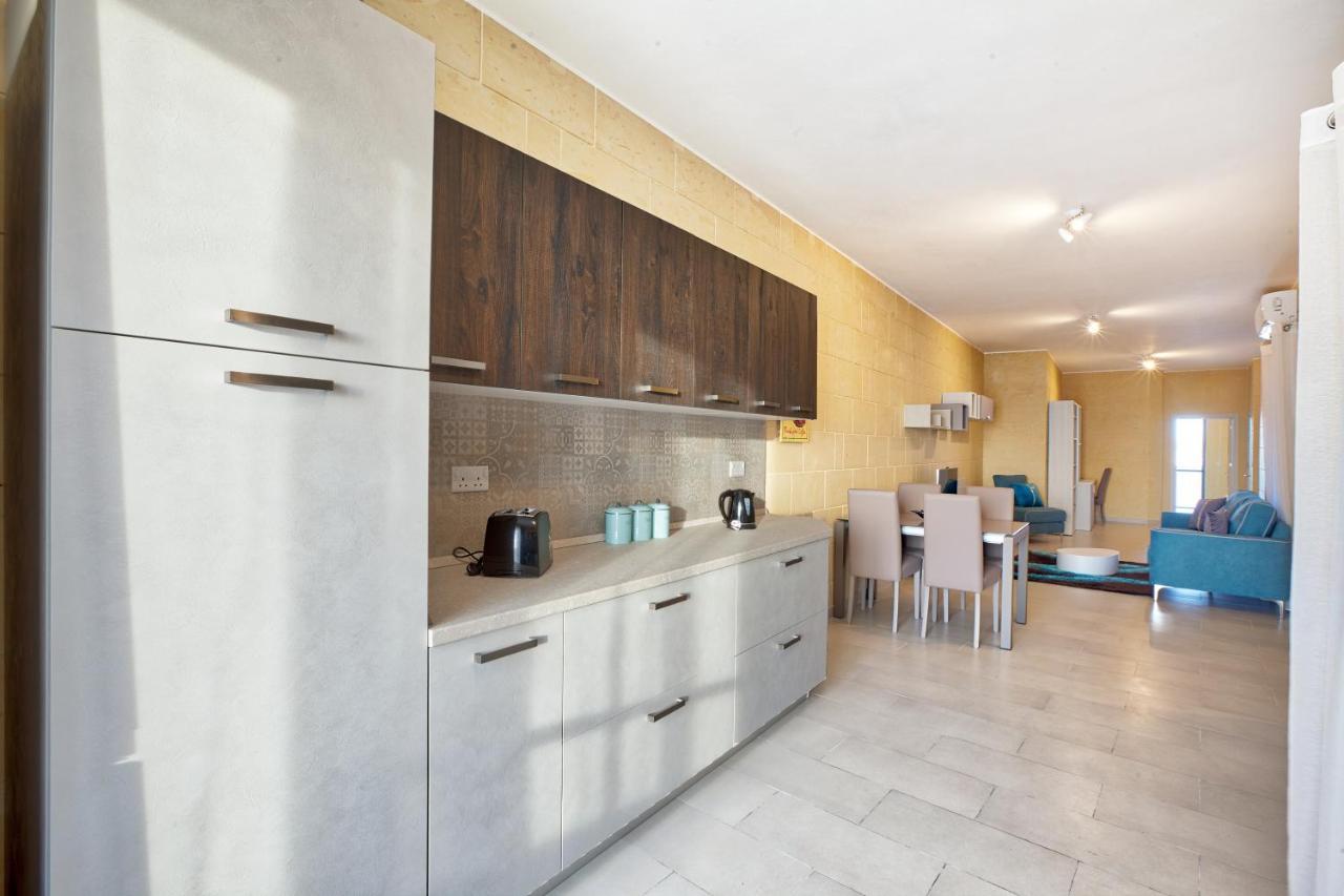 Summer Fields Penthouse With Amazing Views Apartment Sannat Exterior photo
